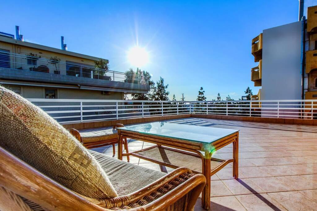 Spacious Apartment In Glyfada Close To The Sea أثينا المظهر الخارجي الصورة