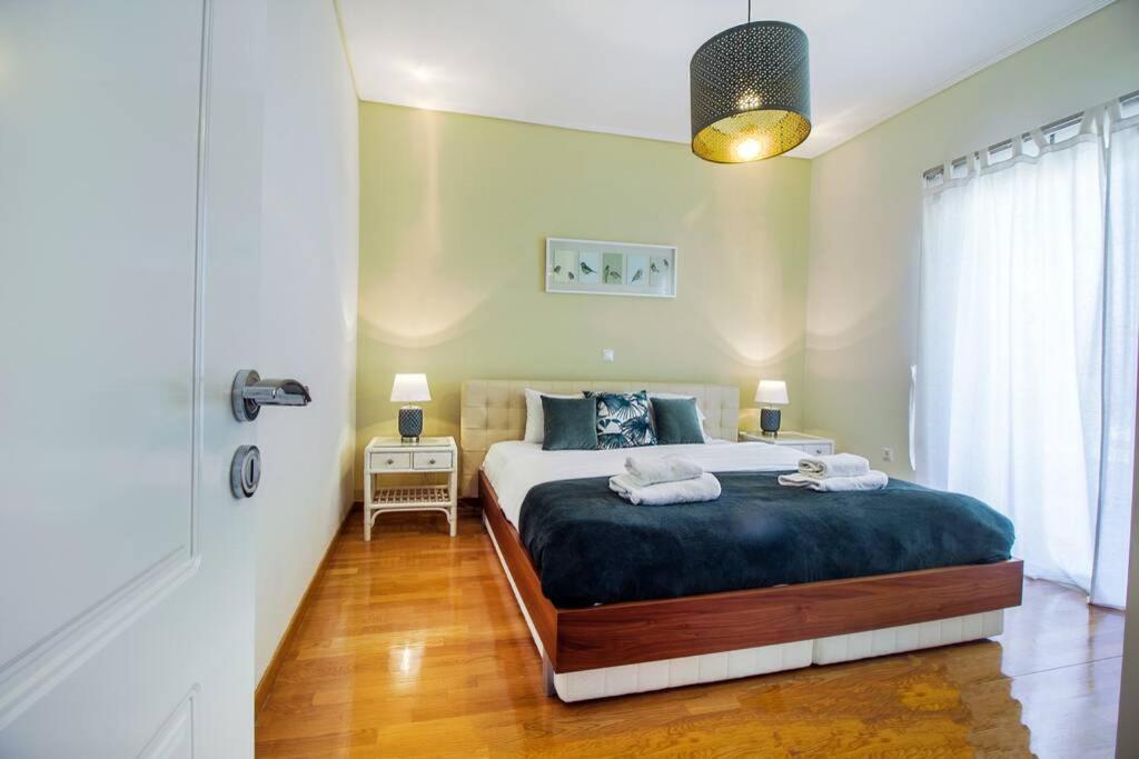 Spacious Apartment In Glyfada Close To The Sea أثينا المظهر الخارجي الصورة